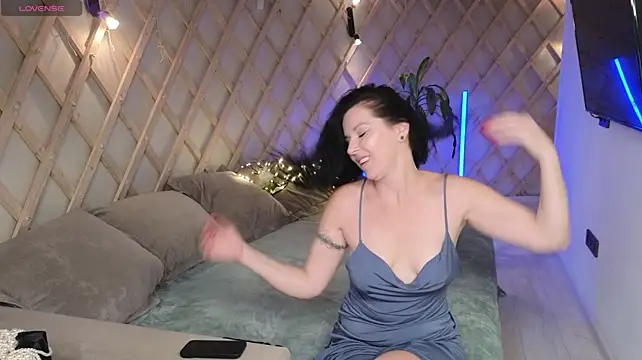 LinaJoy Chat XXX live