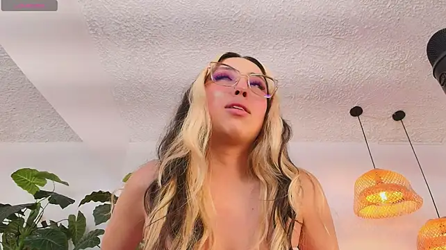 sweetlyundone Live XXX Chat