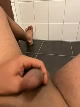 Uncutking102 Webcamshow