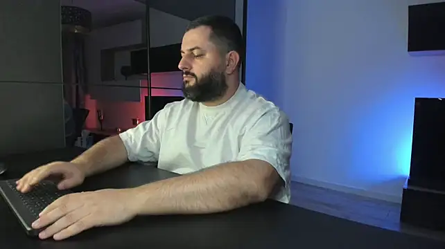 DravenPeak's Live XXX Chat