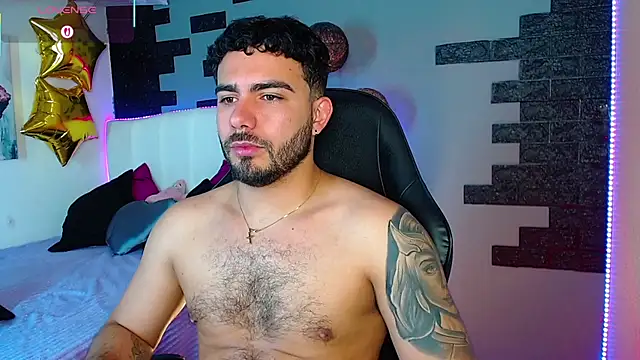 عرض كام adamhairy