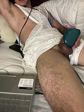 AngelLatinBoy Шоу с уебкамера