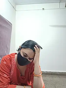 Pokazy przed kamerką – spasyQueen69