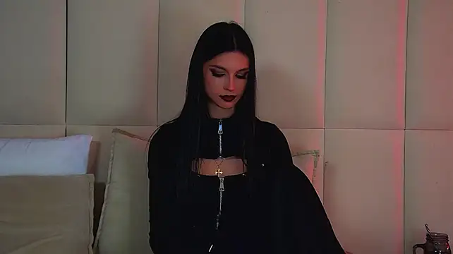 BeverlyMost Live XXX Chat
