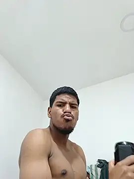 Show modela BramhConners na web-kameri