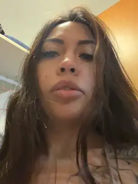 Chat XXX ao vivo de Asunkyss