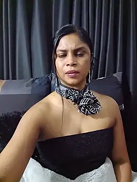 Chat +18 de Sensual_indian7 ao vivo