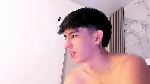 Chat XXX ao vivo de Jhonatan_Rouse