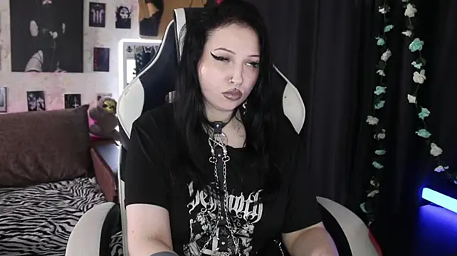 Kitty_goth: онлайн-секс-чат