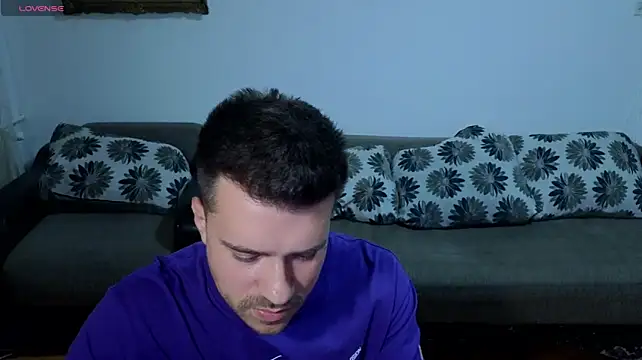 Chatroom XXX en direct de JohnnyStepBro
