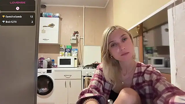 XXX chat uživo modela AngelJeni