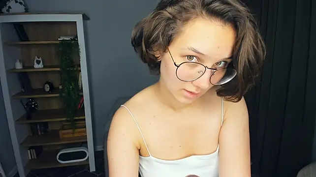 JoyKortge Adlı Modelin Canlı XXX Sohbeti