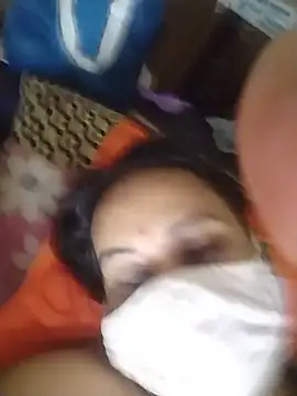 XXX chat uživo modela Sheela-Bhabi