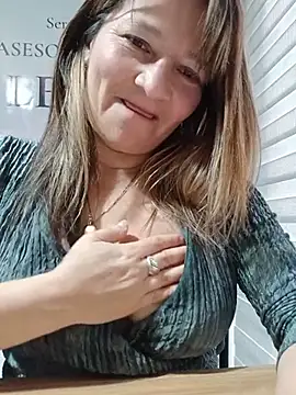 KAREN--03's Live XXX Chat