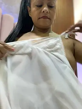 sofia_xxx02 Adlı Modelin Canlı XXX Sohbeti