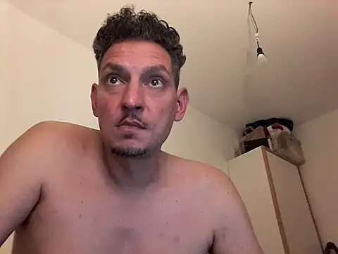 ARTANIS20 Adlı Modelin Web Kamerası Şovu