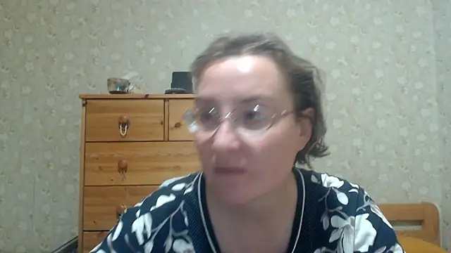 Chat +18 de Smart_Rose ao vivo