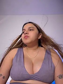 Chat +18 de Colibri_xxx ao vivo