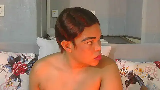 YellowPeaches' Live XXX Chat