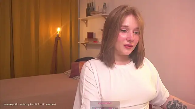 AliceTrenton Adlı Modelin Canlı XXX Sohbeti