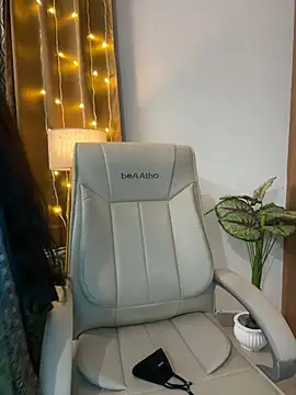 its_ur_flora Chat XXX live