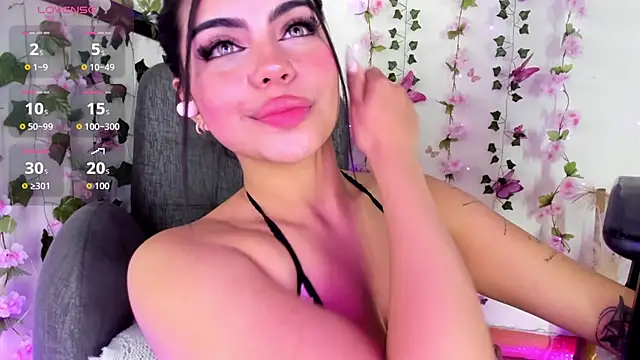 Chat +18 de saray__jones ao vivo