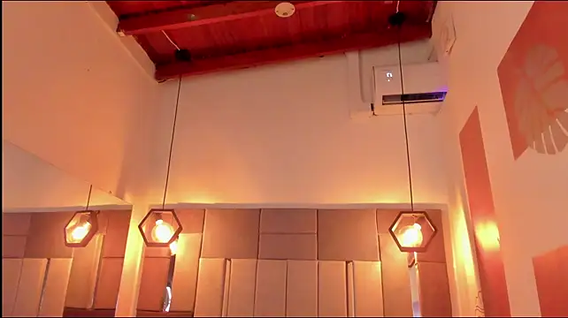 دردشة FreyaLanne الجنسية المباشرة