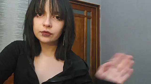 צ'אט XXX בשידור חי של YunLettinga