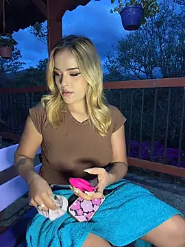 Sammy_garciaa1's Webcam Show