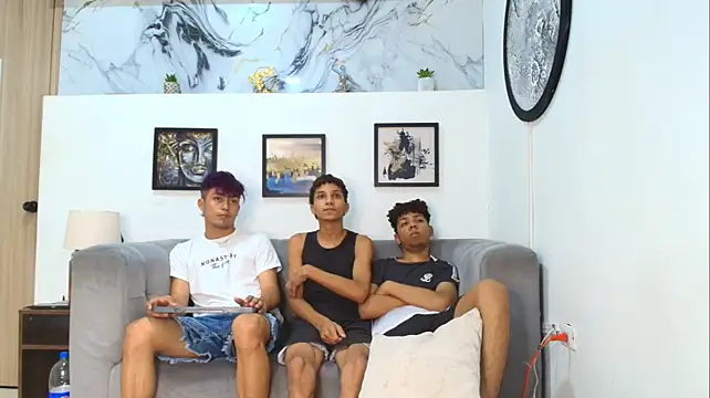 Show modela AVENGER_BOYS2026 na web-kameri