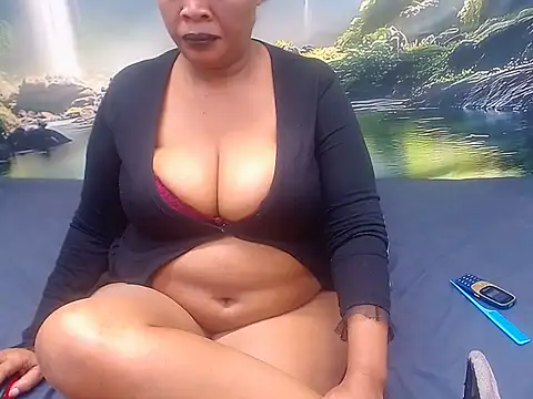 Živý XXX chat BLACKMILF4U
