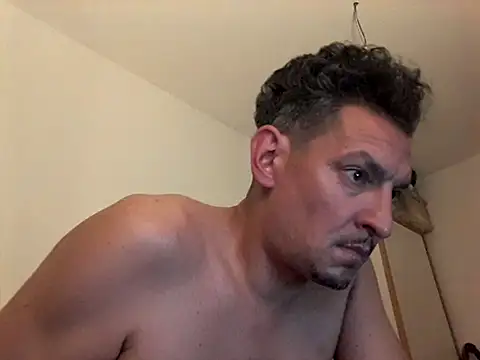ARTANIS20's Live XXX Chat