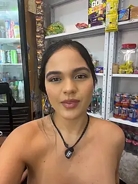 Bella-Ferrer Adlı Modelin Canlı XXX Sohbeti