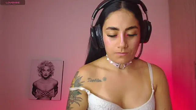Czat XXX na żywo – Millie_bobby