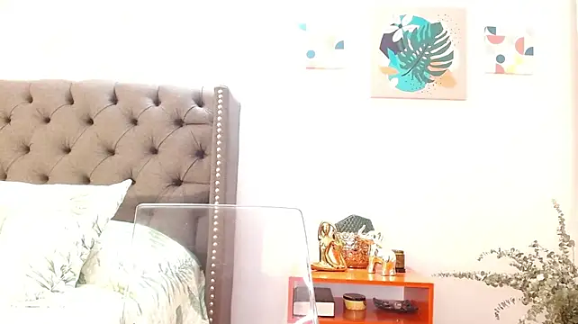 Chatroom XXX en direct de Valentina-Ferrer