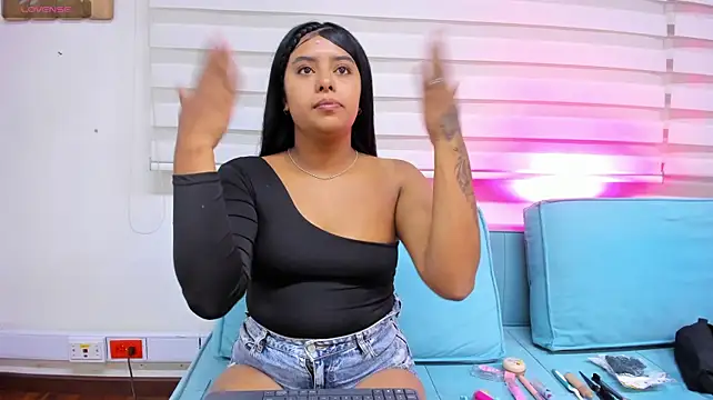 Show de ThaliaRivers na webcam