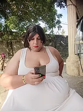 Strongshemail's Live XXX Chat