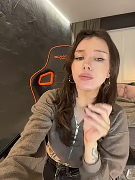 Bastet Live XXX Chat