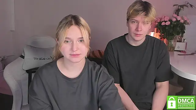 عرض كام RomPomPony