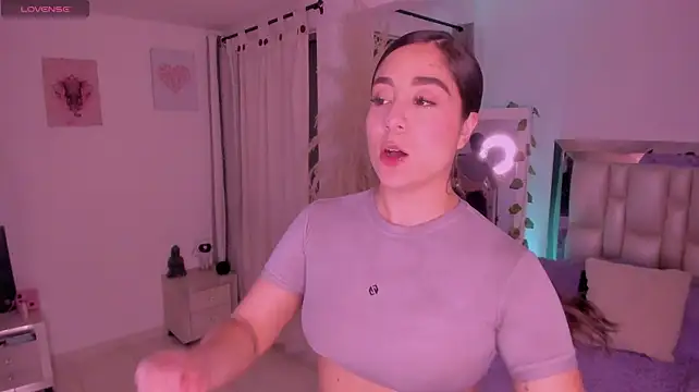 Živý XXX chat Sussy_Bell01