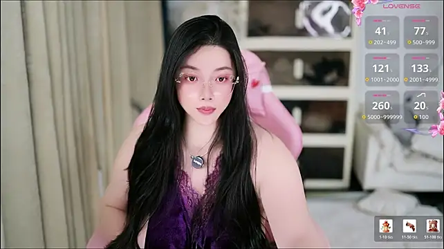 Qinghoa Chat XXX live