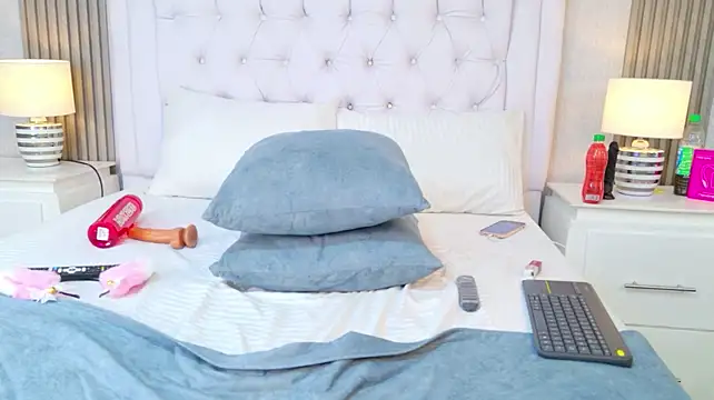CaitlynMiller's Webcam Show