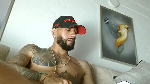 Czat XXX na żywo – LukasScott_