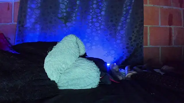 Chat +18 de Cata-angel ao vivo