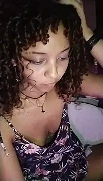Chat +18 de MIlan333X ao vivo