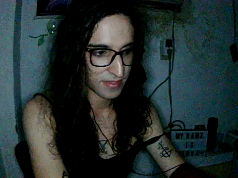 Chat +18 de LaCuerva19 ao vivo