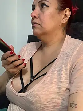 دردشة Sammy_owens_ الجنسية ال مباشرة