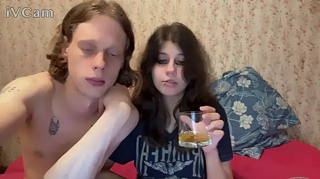 دردشة Crystal_Love_Porn الجنسية المباشرة
