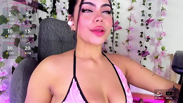 Živý XXX chat saray__jones