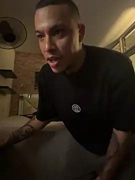 Chat XXX ao vivo de AlphaMasterXxx